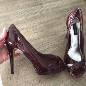 White House black market maroon stilettos minor flaws throughout 7.5